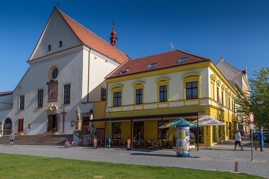 Penzion Longus Kyjov  Exterior photo